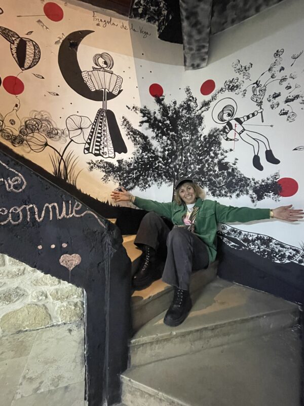 Dans la lune. Conteuse